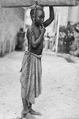 AdventuresInfo9's tweet photo. An enslaved African child in the Arab-ruled Sultanate of Zanzibar, 1890. https://t.co/g2DpwheOcJ