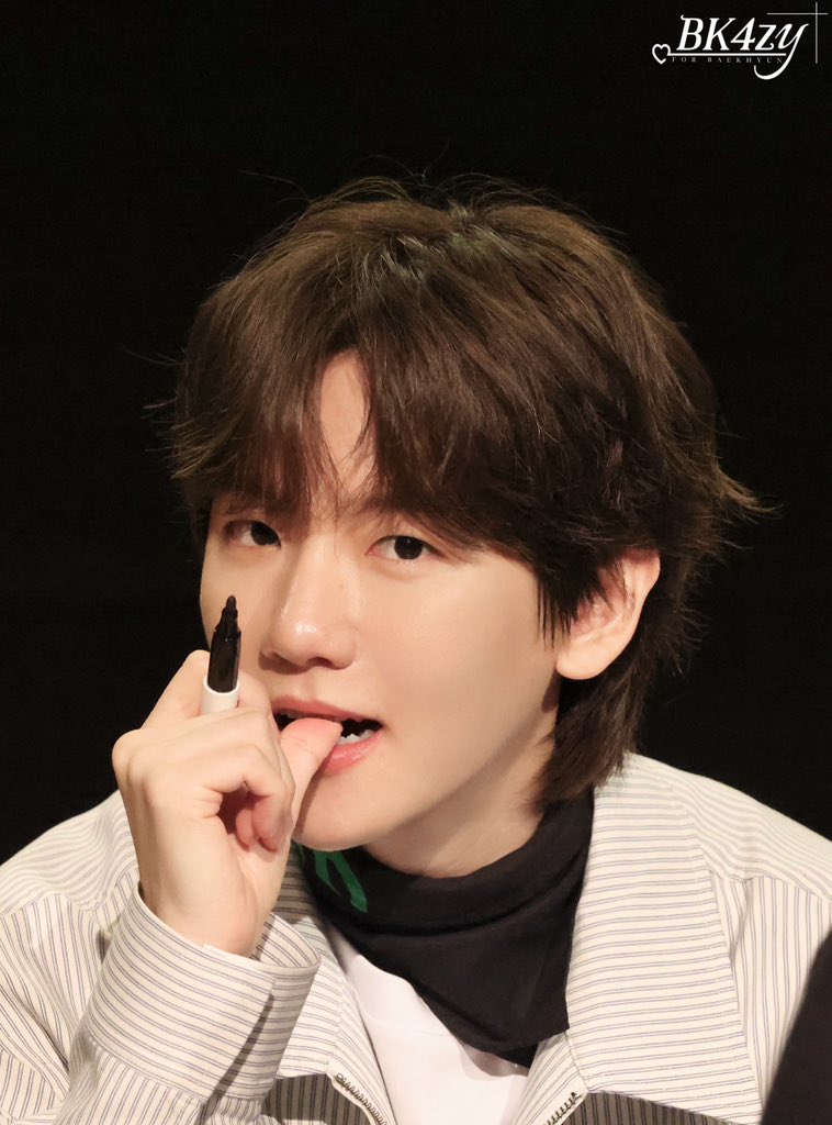 bbhsource's tweet image. welcome back mullet baekhyun 🤍