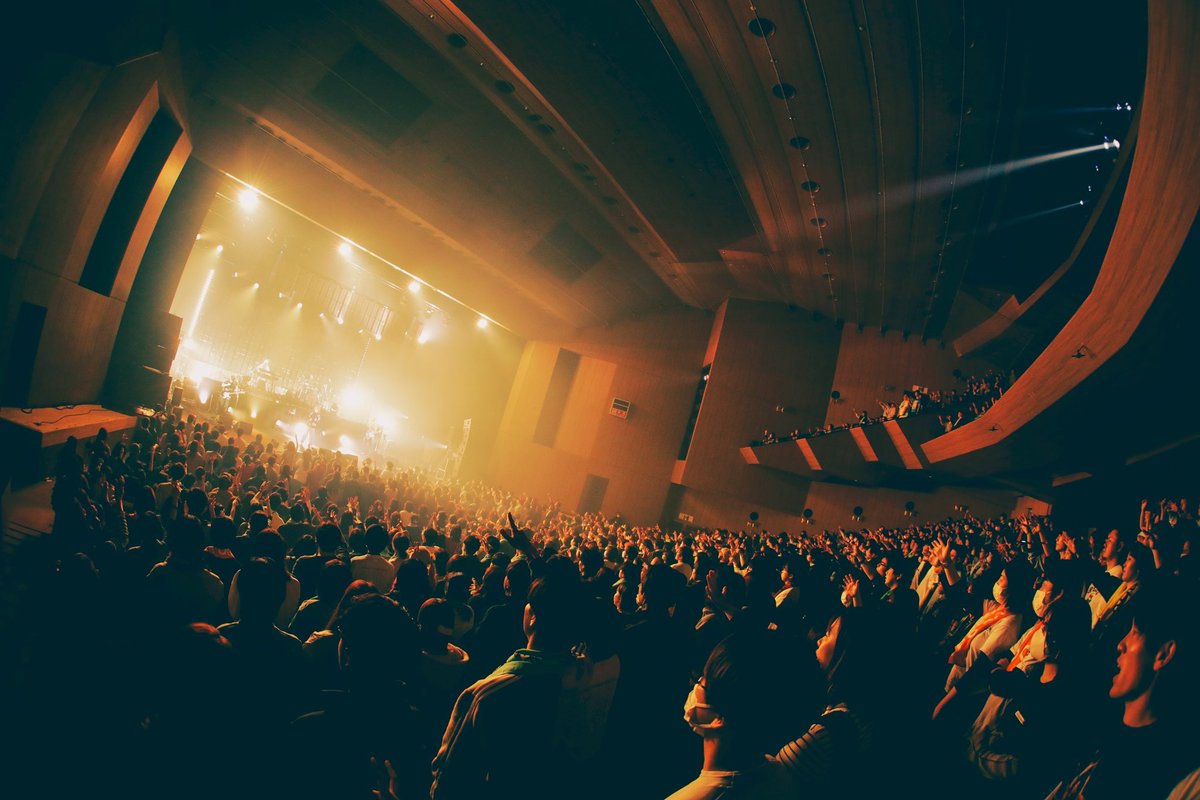 AquaTimezStaff's tweet photo. 【💥緊急告知💥】

／
Aqua Timez 20th Thanksgiving Live
「空いっぱいに奏でる祈り」
関西追加公演開催決定🎉
＼

皆様のご声援のおかげさまで、
8月末に東京ガーデンシアターにて行われるライブ、
「空いっぱいに奏でる祈り」の
関西追加公演が決定いたしました！！！！！

9月28日(日)GLION ARENA KOBEで開催します✨

FC最速先行受付開始！
お見逃しなく👀

最速先行はこちら⇩
https://t.co/pwTSo09CYc

＜Aqua Timez 20th Thanksgiving Live「空いっぱいに奏でる祈り」追加公演＞
日程：9月28日(日)  OPEN / START：17:00 / 18:00
会場：GLION ARENA KOBE

#AquaTimez
#AquaTimez20th
#アクアタイムズ
#空いっぱいに奏でる祈り
#GLIONARENAKOBE