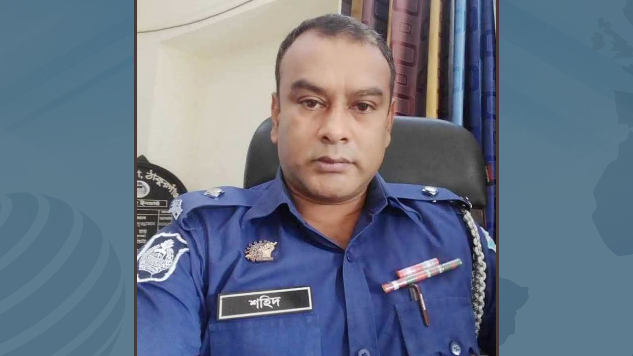 বুঝলে বুঝ, না বুঝলে খেয়ে নে তরমুজ: ওসির বদলির পর রহস্যময় পোস্ট