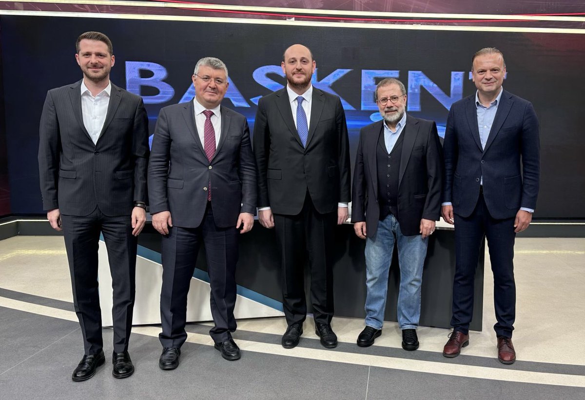 Kanal 7 Medya Grubu'nda bizleri ağırlayan Genel Yayın Yönetmeni Sayın Zahid Akman ve Ankara Temsilcisi Sayın Mehmet Acet’e gönülden teşekkür ediyorum.