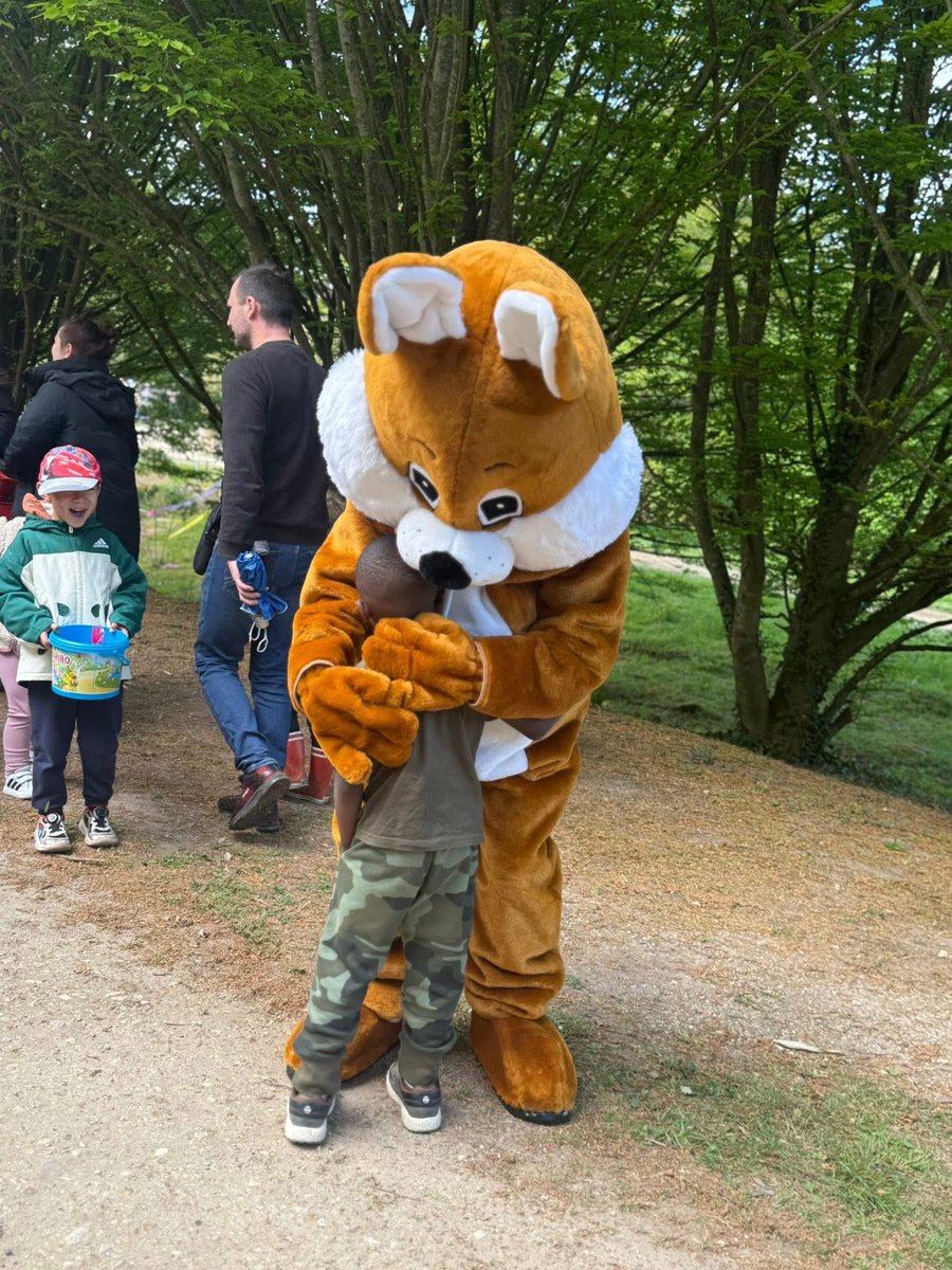 Fabien_Au's tweet photo. Vous avez été plus nombreux que jamais pour la chasse aux œufs de @VilledeVerneuil 🍫

Joyeuses Pâques 🐣 https://t.co/4ILi737KM3