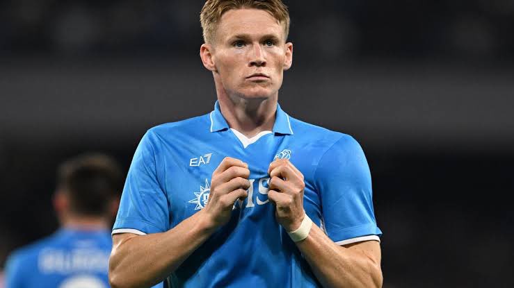 qubesmagazine's tweet photo. Football meets dessert!
Napoli’s Pastiera craze hits the football world — even Scott McTominay joins the sweet trend.
Read full story on QubesMagazine (Bio)
#Napoli #ScottMcTominay #FootballDesserts #Wikicat #HappyEaster #Esther #Eniola #DLER2025 https://t.co/CTDSbH3Psp