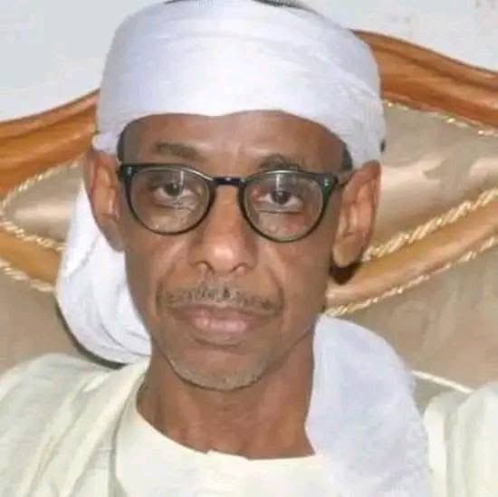 Ahmedumar___'s tweet photo. If I reveal what Tinubu’s govt is doing, Northerners will regret supporting him in 2023, Dr. Hakeem Baba-Ahmed.
The former political adviser to Tinubu warns the North won’t stay silent ahead of 2027, hinting at betrayal &amp; discrimination under the current administration. @elrufai https://t.co/a4hbs6q8bU