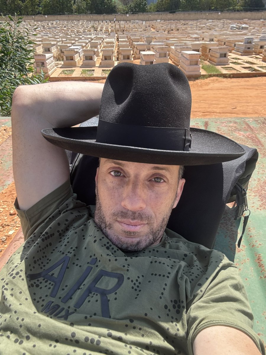 AloniMor's tweet photo. איך הרקע? סוף הדרך! https://t.co/cTJSoNBBnl
