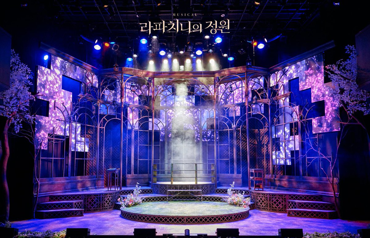 Rappaccini_M's tweet photo. [뮤지컬 #라파치니의정원]

“내일도 그림을 그려줄래요?
당신만은 내가 누구인지 알잖아요”

뮤지컬 <라파치니의 정원>을 사랑해 주신 관객 여러분 감사합니다

2025.01.30-04.20
플러스씨어터 https://t.co/L5KRi1lVGp