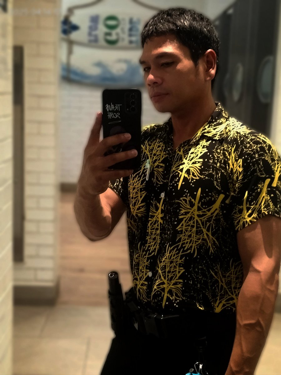 golf_warr's tweet photo. ทำงานจนแทบไม่มีเวลา..เพื่อลืมเรื่องราวบางอย่าง https://t.co/uCYr1wpuNg