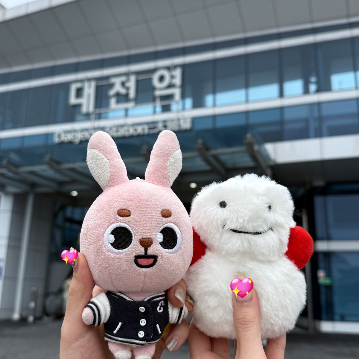 먼필이🩵 tweet media