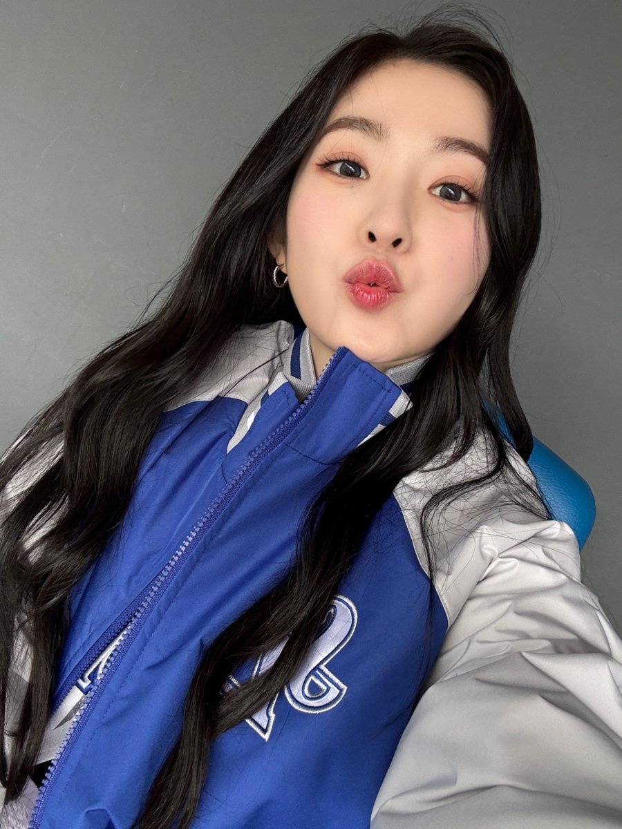 🐰⚾️💙

#IRENE #아이린
#RedVelvet #레드벨벳
#삼성라이온즈