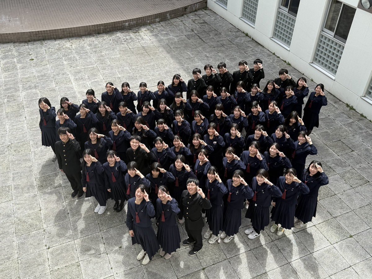 hktwind_'s tweet photo. 嬉しいお知らせです🌸
北斗高校吹奏楽局は31名の新入部員を迎え、総勢で72名となりました！
コンクールでは全道金を目標に本年度も頑張っていきますので、応援よろしくお願いします！ https://t.co/o4oOvWnire