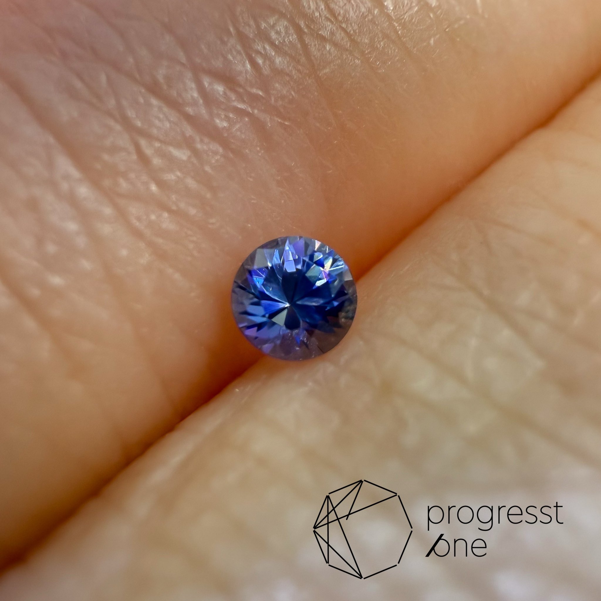 デルミリオーレ ベニトアイト リング