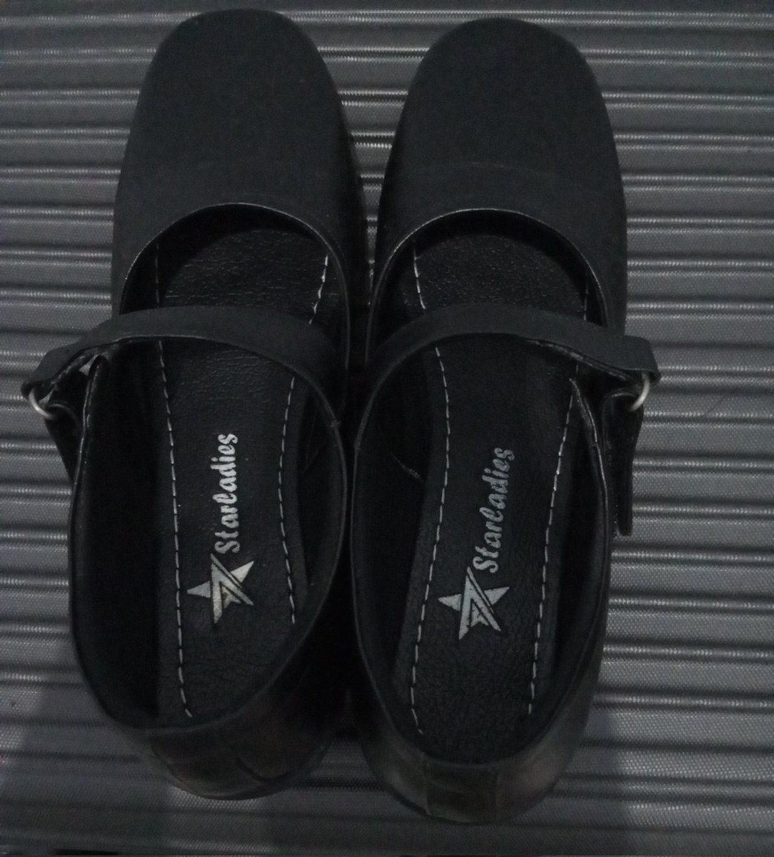 Marssom1's tweet photo. WTS
Preloved Pemakaian sendiri
Rata² pemakaian 1-4x

Bisa oren
Detail atau ada yang mau di tanya nya ketuk dm

Mention after dm ya kadang ga muncul 

A thread
#wtspreloved #prelove #sepatu #pantofel #sweater #rok #rokcargo #celana #celanacutbray https://t.co/yHrpLV2n8p