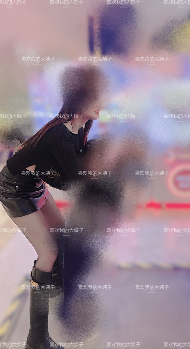 4月20号周末好兄弟们
和老婆一起带着孩子来游乐场玩了，抓拍了几张老婆，今天老婆打扮的也挺有韵味的，大姐没来，大姐回岳父岳母那里了
不知道这次回去会不会让大姐相亲去😂
之前大姐只要一回家就被岳母唠叨，不过最近几次没有去说 https://t.co/SoqSrsEzhz