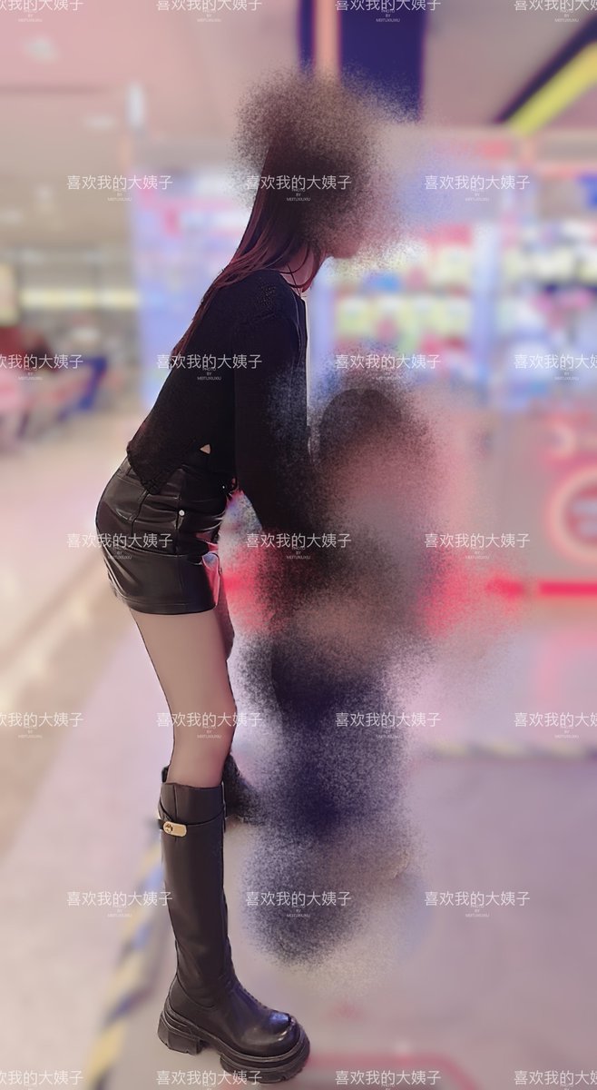 4月20号周末好兄弟们
和老婆一起带着孩子来游乐场玩了，抓拍了几张老婆，今天老婆打扮的也挺有韵味的，大姐没来，大姐回岳父岳母那里了
不知道这次回去会不会让大姐相亲去😂
之前大姐只要一回家就被岳母唠叨，不过最近几次没有去说 https://t.co/SoqSrsEzhz