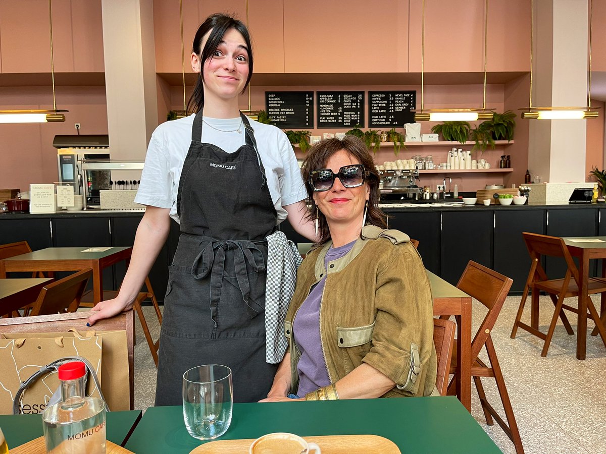 The WineSmacker tweet media