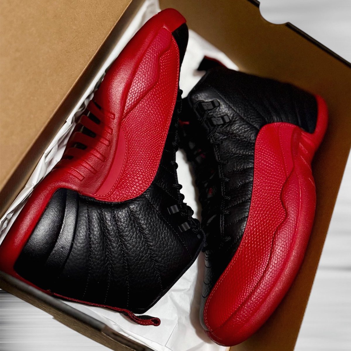 CHINNIE1380's tweet photo. @SellKicksSunday FLU GAME
SIZE 12 DS
$245 SHIPPED GIFT 

AM3’s SIZE 12 WORN 1X 

$199 SHIPPED GIFT

#Size12 https://t.co/e0LHjXGYXH