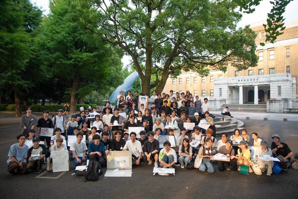 ground_level_'s tweet photo. GL交流会2024も上野公園で開催しました
テーマは「大阪・関西万博」
万博では若手建築家が設計した
トイレ・展示施設・休憩所・ポップアップステージをグループで即日設計しました！講評は、万博に携わられている吉村靖孝先生と斎藤信吾先生にして頂きました！
#GL交流会 
#万博
#春から建築学生 https://t.co/uvNPZbxg4K