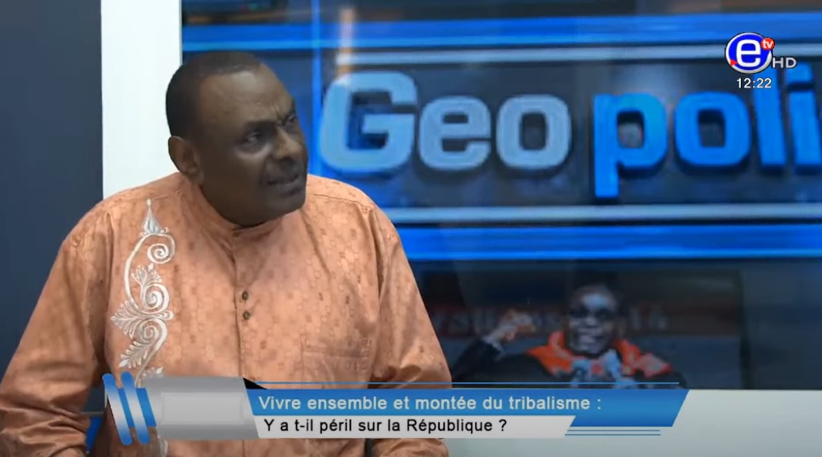 EquinoxeTv_cm's tweet photo. GEOPOLIS DU DIMANCHE 20 AVRIL 2025 - ÉQUINOXE TV Ps
THÈME: VIVRE ENSEMBLE ET MONTÉE DU TRIBALISME: Y a t-il péril sur la République?
INVITÉS:
Émile MESSI RDPC
MAIDADI SAIDOU UNDP
#geopolis
#équinoxetv
#audelàdelimagenousrendonscompte
https://t.co/hvo6364v2w https://t.co/Oxp2aWDir9