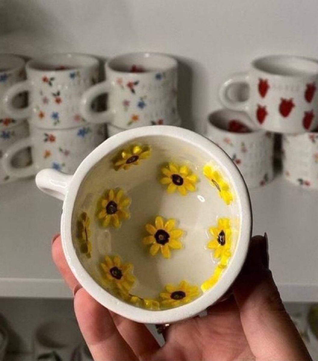 300moods's tweet photo. sunflower mug 🌻 https://t.co/NPEa4x9E8I