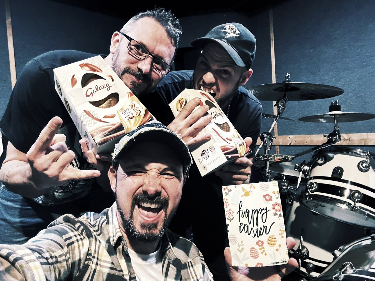 White Raven Down (@whiteravendown) on Twitter photo Happy Easter from our families to yours… we hope you enjoy time with yours closest to you at a time when resurrection is on people’s minds… 🤨🤨
Much love.. 🖤🙏
#easter #family Happy Easter from our families to yours… we hope you enjoy time with yours closest to you at a time when resurrection is on people’s minds… 🤨🤨
Much love.. 🖤🙏
#easter #family