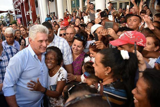 Toda la felicidad del mundo  en su cumpleaños 65, para nuestro Presidente <a href="/DiazCanelB/">Miguel Díaz-Canel Bermúdez</a>, que ha 
 consagrado su vida a #Cuba, enfrentando los enormes desafíos de una nación bloqueada hasta la asfixia, con la misma pasión y fe infinita en sus compatriotas que sus predecesores.