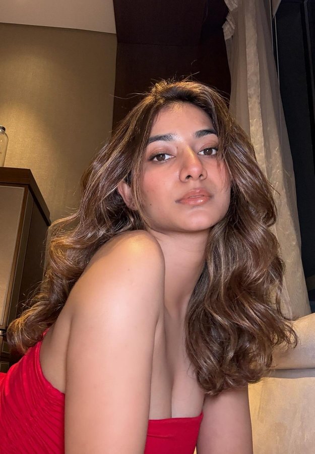 Go-bQ63akAA8pcR?format=jpg&name=900x900