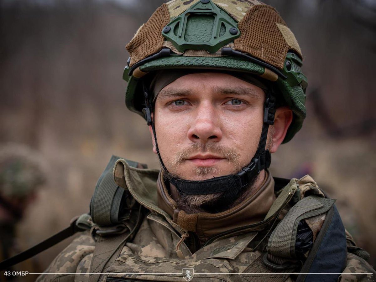 Fear is a reaction. Courage is a decision.

📷: 43rd Mechanized Brigade