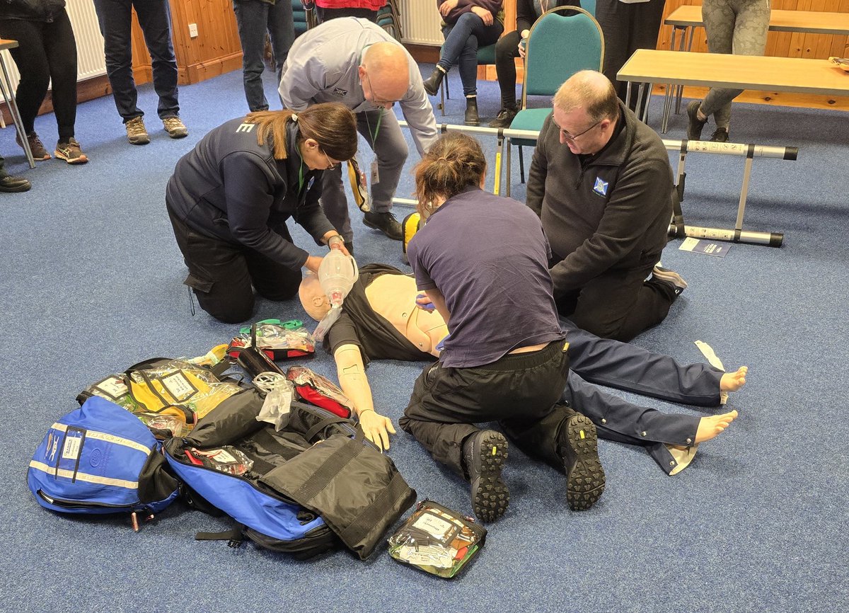 Volteral's tweet image. It's all gone #Trauma #TCA on the @NHS_Shetland @BASICSScotland #PHECC All candidates managing scenarios with the faculty