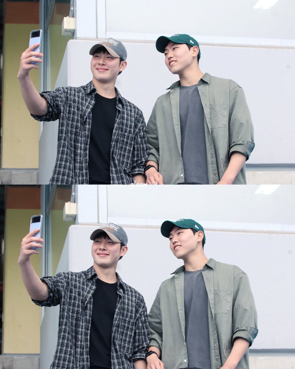 Eleven_s7's tweet image. 250420 투샷보고 울뻔했다 

내 애정의 23드랩 동기들 💙
다들건강하고 아픈곳 없이 다모여서
꼭 만나자 애들아!!

#서현원 #김시온