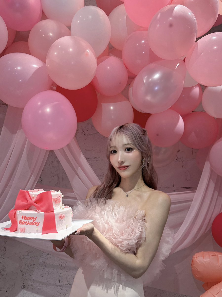 このあと21:00〜FC限定顔出し配信
"こなんらじお"はじまるよ🎀

今日のトークテーマは生誕祭の感想🤍
たくさんのお便りありがとう...！！

後夜祭としてまったり振り返ろうね〜☺️

https://t.co/YJdqNDlXyD https://t.co/7Dd12NKBZD