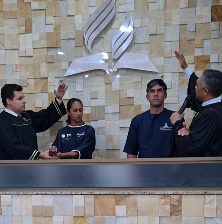 PastorSandson's tweet photo. Encerramento da Semana Santa em Caxambu/MG https://t.co/9v82KYn8bw