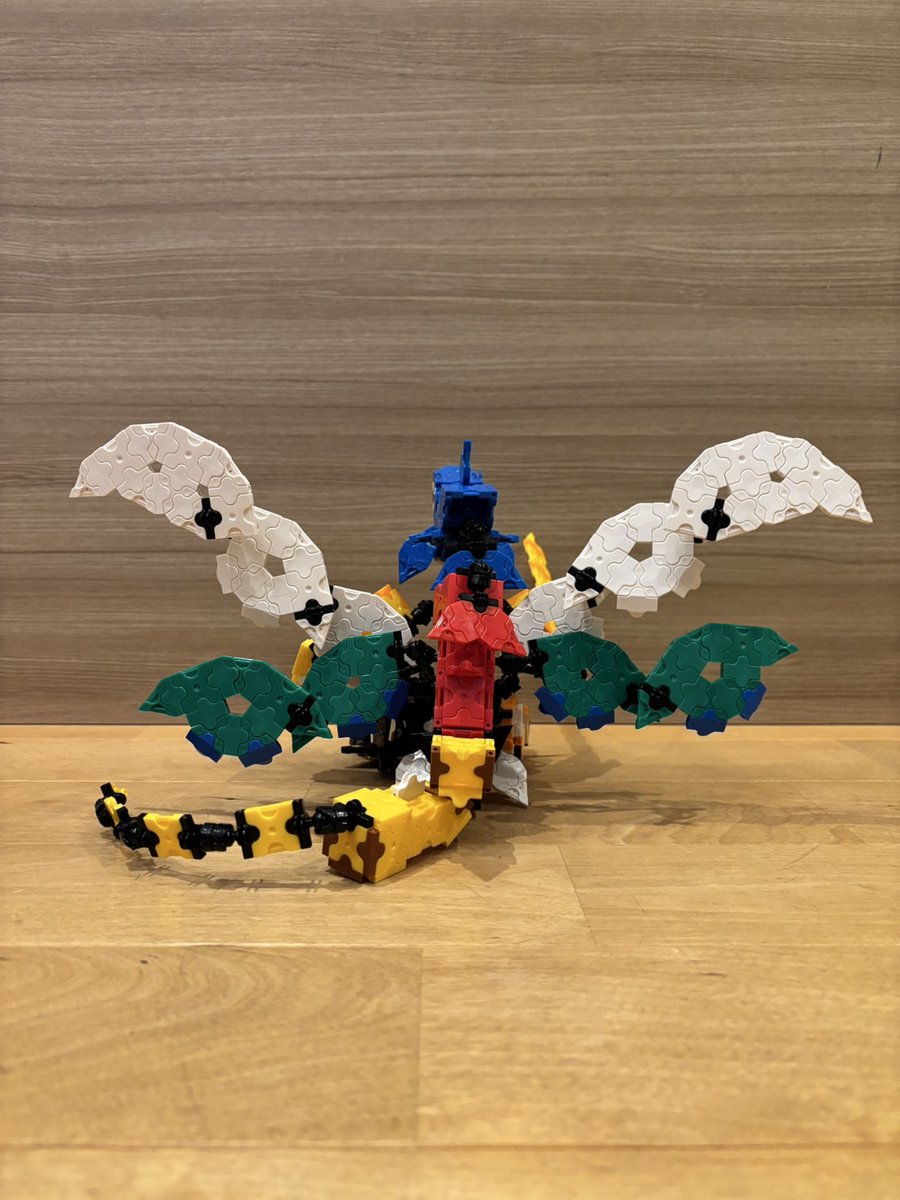 metal0215's tweet photo. ニックネーム：めんだこ
タイトル：超完全変形合体魚ロボDX　球魚神
年齢：9歳
 @LaQbl  #LaQ芸術祭2025春の陣フリー https://t.co/UF9p3TDu3E