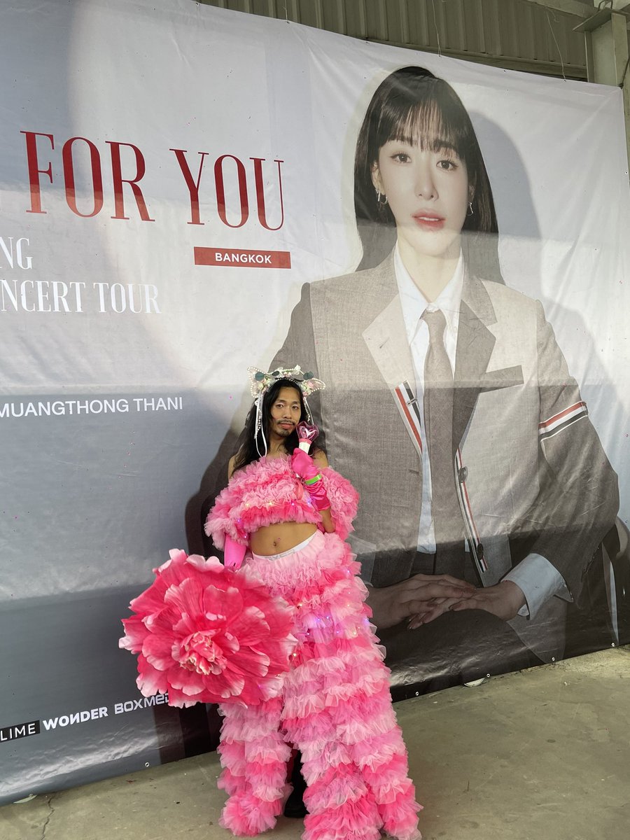 จะไปสุดที่ตรงไหน

❤️❤️

#2025HEREFORYOU_IN_BANGKOK
#WelcomeTiffany_PhiKonSuay
#2025HEREFORYOU_IN_ASIA