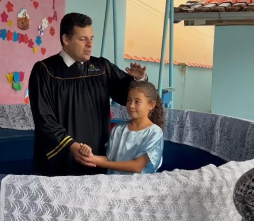 PastorSandson's tweet photo. Encerramento da Semana Santa na IASD São Sebastião do Rio Verde e na IASD Itamonte https://t.co/Z7mONnz6Vb