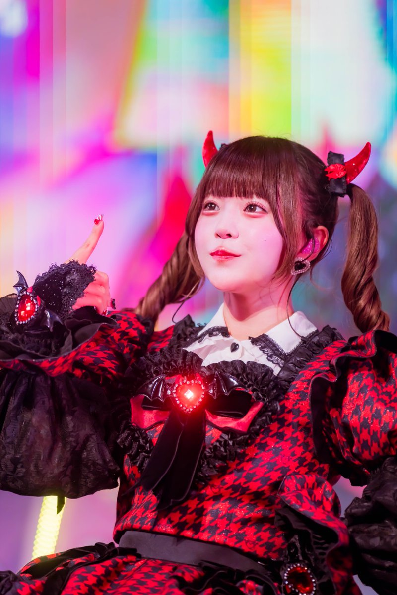 AVAM_Official's tweet image. ライブ写真で振り返る 📸 #AVAM

💜月深 乃絢@noa_AVAM
🩷姫宮 ゆか@yuka_AVAM
🤍佐伯 七海@nanami_AVAM
 
#DevilUp! どうでしたか〜👀💞
ステージから見たみんなすっごく楽しそうでうれしかったよ✨️
また一緒に最高の景色をつくろうねっ❣️

#AVAM  #アベアム  #AVAM2周年Zepp