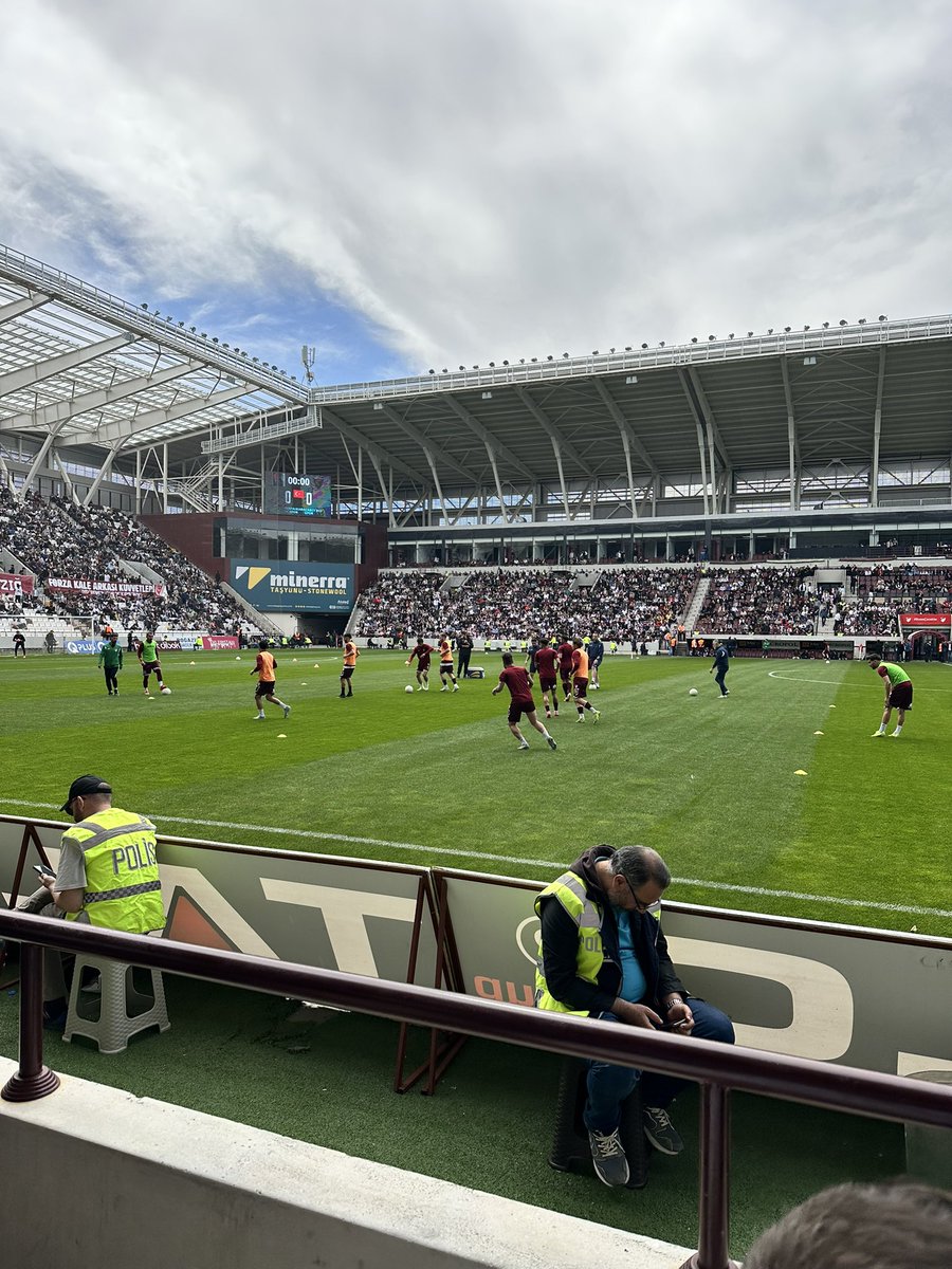 Maç günü Bordo Beyaz #Elazığspor