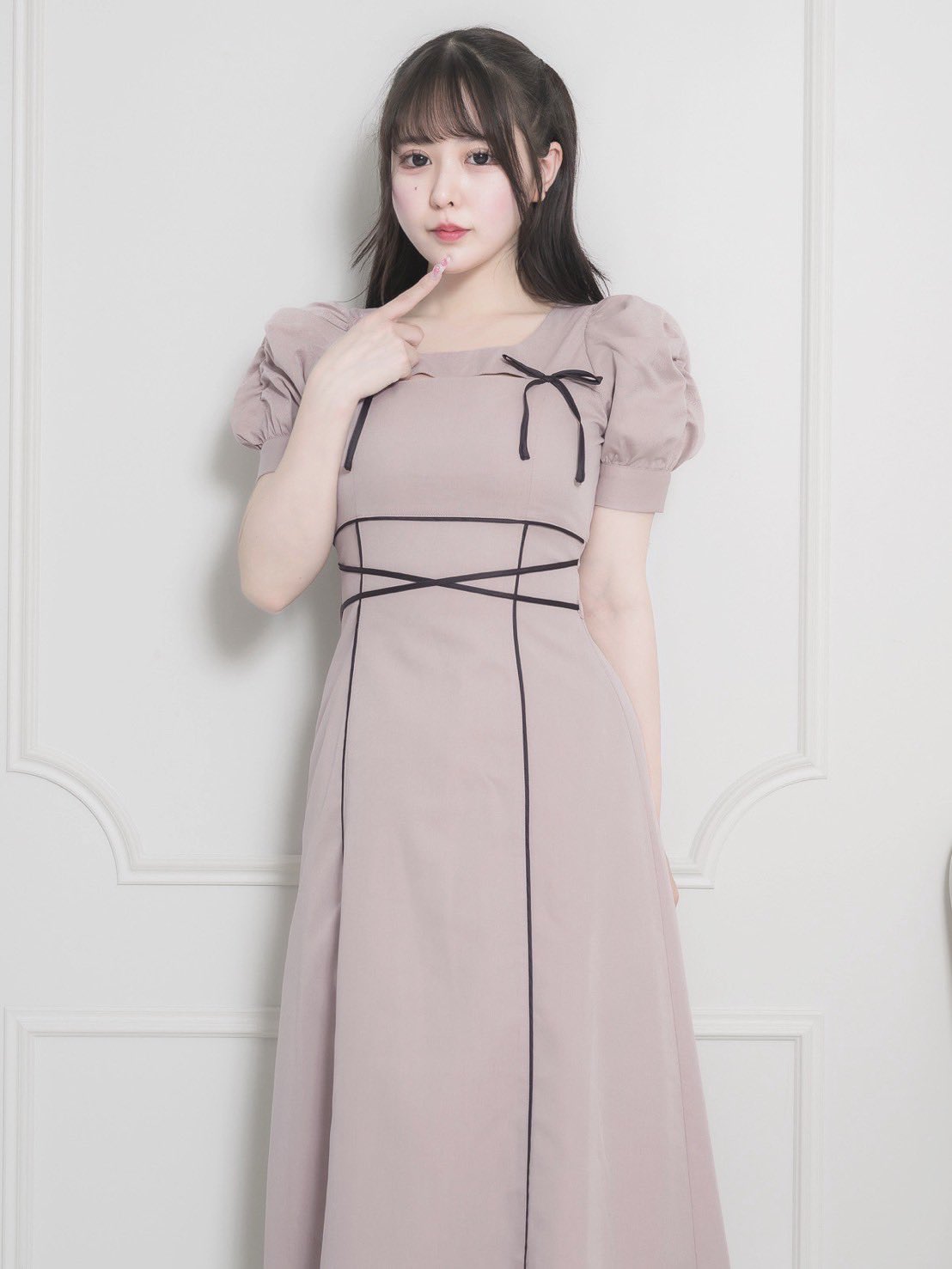 pium クロスベルトリブカットワンピース ダブルベルトカットアウトワンピース – pium