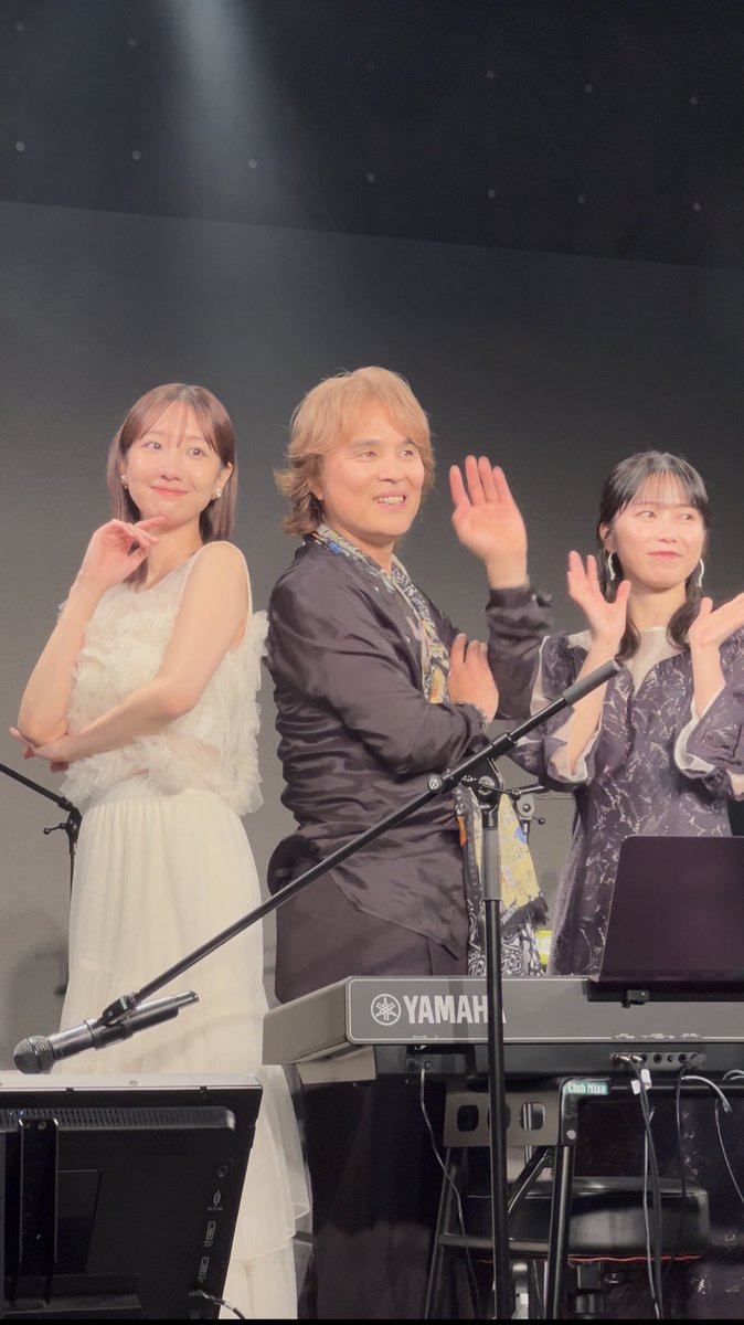 0813okno's tweet photo. とても楽しかったです…!!!
泣きながら微笑んでと僕の太陽、特に好きでした…!
MC面白くてずっと笑ってた←
#ヨシマサ40周年アルバム第2弾発売記念ライブ
#井上ヨシマサ #井上ヨシマサライブ
#LookBack85 #LOCKBACK
#柏木由紀 #ゆきりん
#横山由依 #ゆいはん https://t.co/mdMchHgtXp