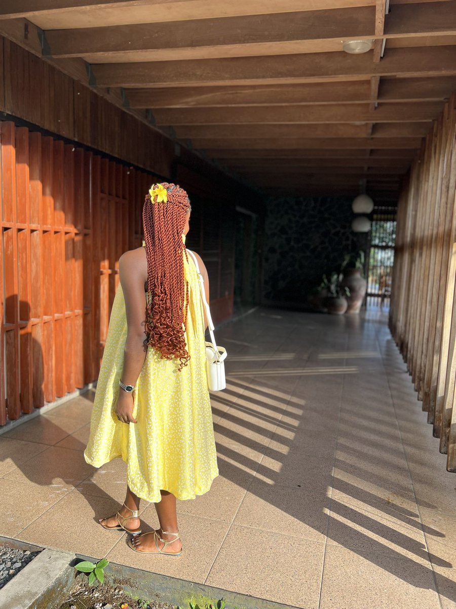 FynSimi's tweet image. My skin,
This color,
My Smile.
Can’t say more 💛🥰
#glow #cosmocosmetics #Grace