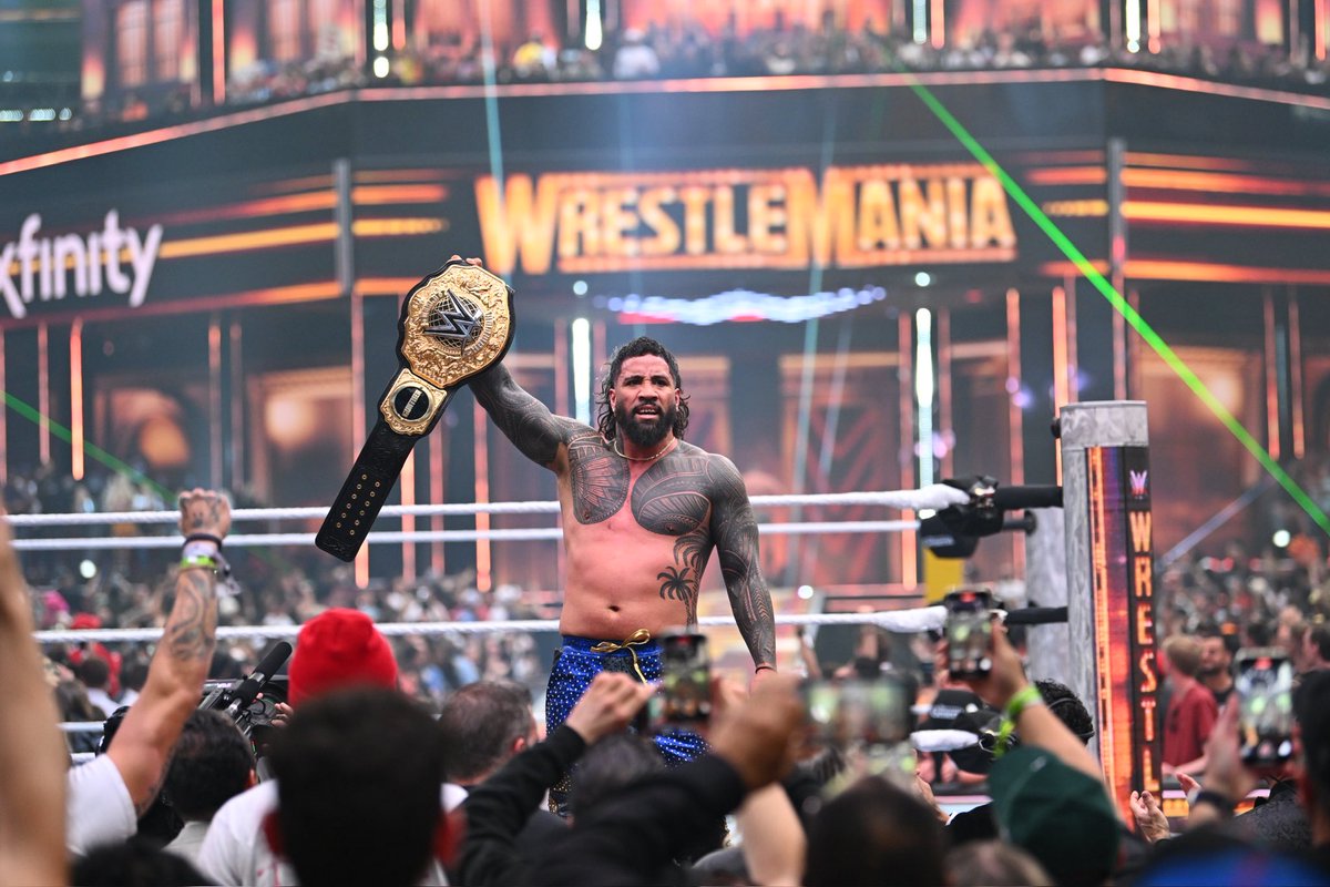 New World Heavy-YEET Champion! #WrestleMania #WWE