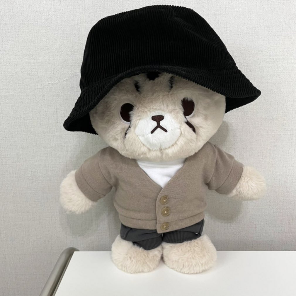yangdo_yam's tweet photo. 40cm 인형옷 양도 왕타리 옷장 왕치즈잰 왕또

미개봉

운미포

무지 화이트 티셔츠 - 1.5
재현 베이지 가디건 - 1.8
조거 팬츠(차콜) - 1.5

#솜솜옷장터 #무솜인덕장터 #솜인덕장터 https://t.co/D2BxLxgGxu