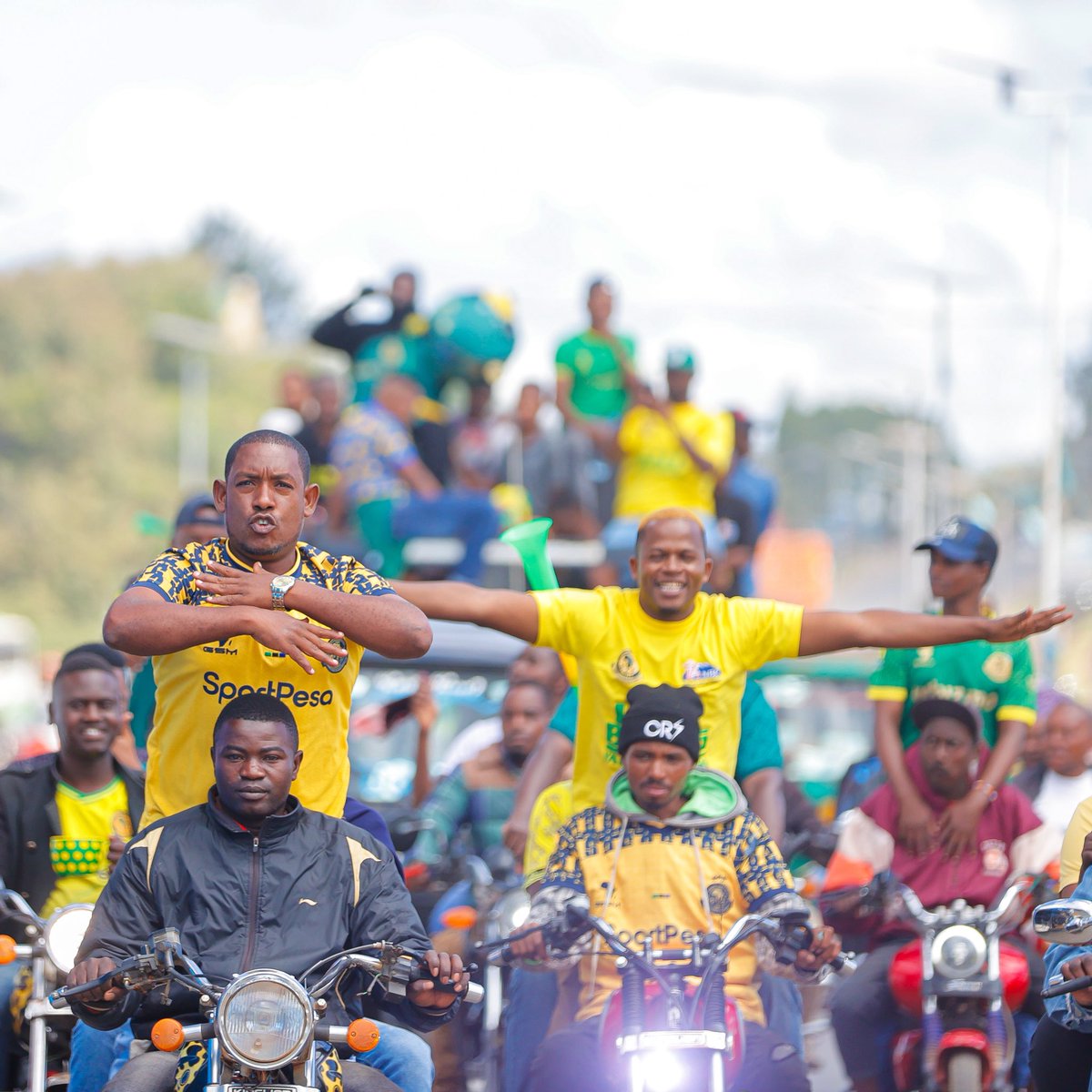 𝐁𝐀𝐁𝐀𝐓𝐈 kuna balaaaaa🔥🔥

Msafara wa Uzinduzi wa Tawi la Wanachama Babati mjini🙌🏽

#TimuYaWananchi 
#DaimaMbeleNyumaMwiko
