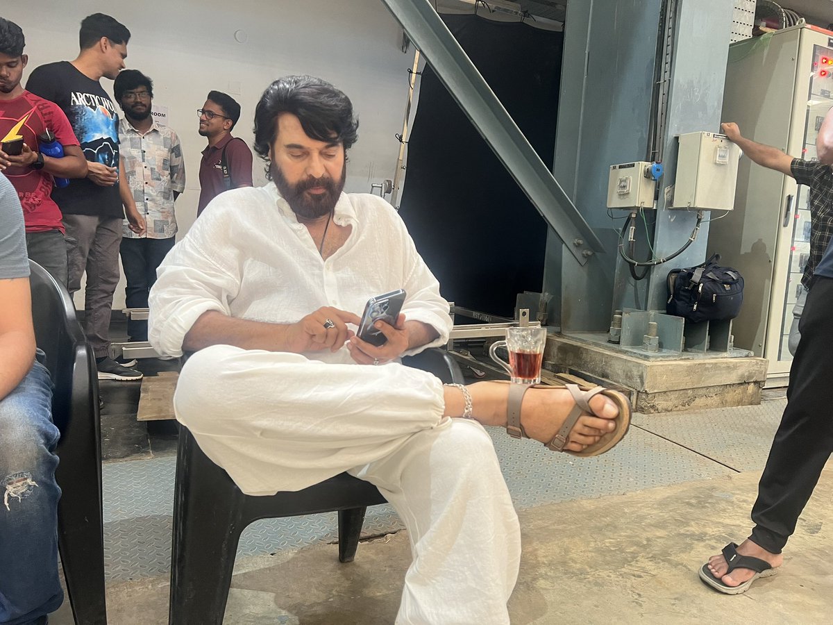Ishmenon's tweet photo. കട്ടൻ ചായ ☕️ 
Crown on 👑 
Vibe unmatched 🔥 
The one &amp; only @mammukka 😍 https://t.co/PbRQzTzZdl