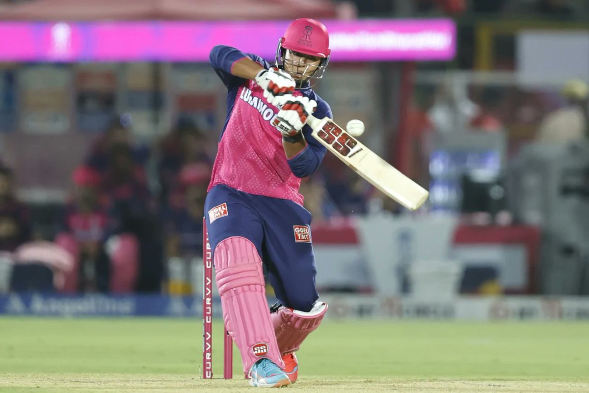 TOJAMBUDWEEP's tweet photo. मौसम

🔥 #vaibhavsuryavanshi: 14 साल के “Youngest IPL Debutant” ने जमाया रंग, Sam Billings ने कहा- “Prime Yuvraj जैसा Swing!” 🏏 #IPL2025
#TATAIPL #TatsuyaKitani
👇👇👇👇👇👇👇👇👇👇👇👇 https://t.co/cYuIF6wix8 https://t.co/EUH2C1j6SR