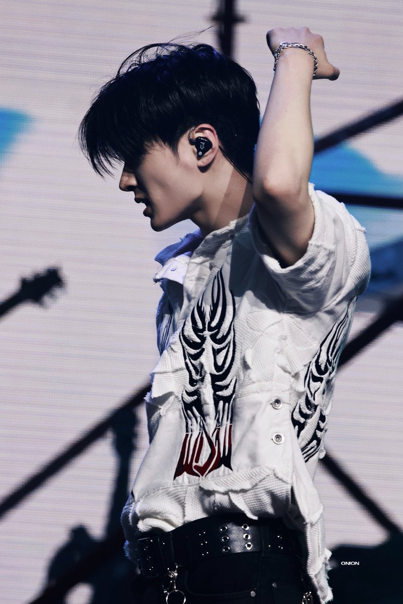 ZzzzOnJJing's tweet photo. 250419  #Coachella Week2
#JAY #ENHYPEN #제이 #종성 #엔하이픈 https://t.co/YEfz2GsVMV