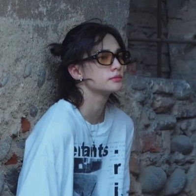 comradebin's tweet photo. — the apartment we won't share

mika, igna, dan rumah yang tidak jadi nyata.

(a closure that we all need) https://t.co/cYnIEn3192