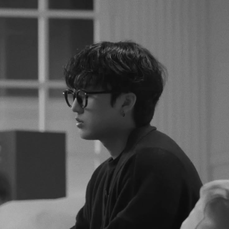 comradebin's tweet photo. — the apartment we won't share

mika, igna, dan rumah yang tidak jadi nyata.

(a closure that we all need) https://t.co/cYnIEn3192
