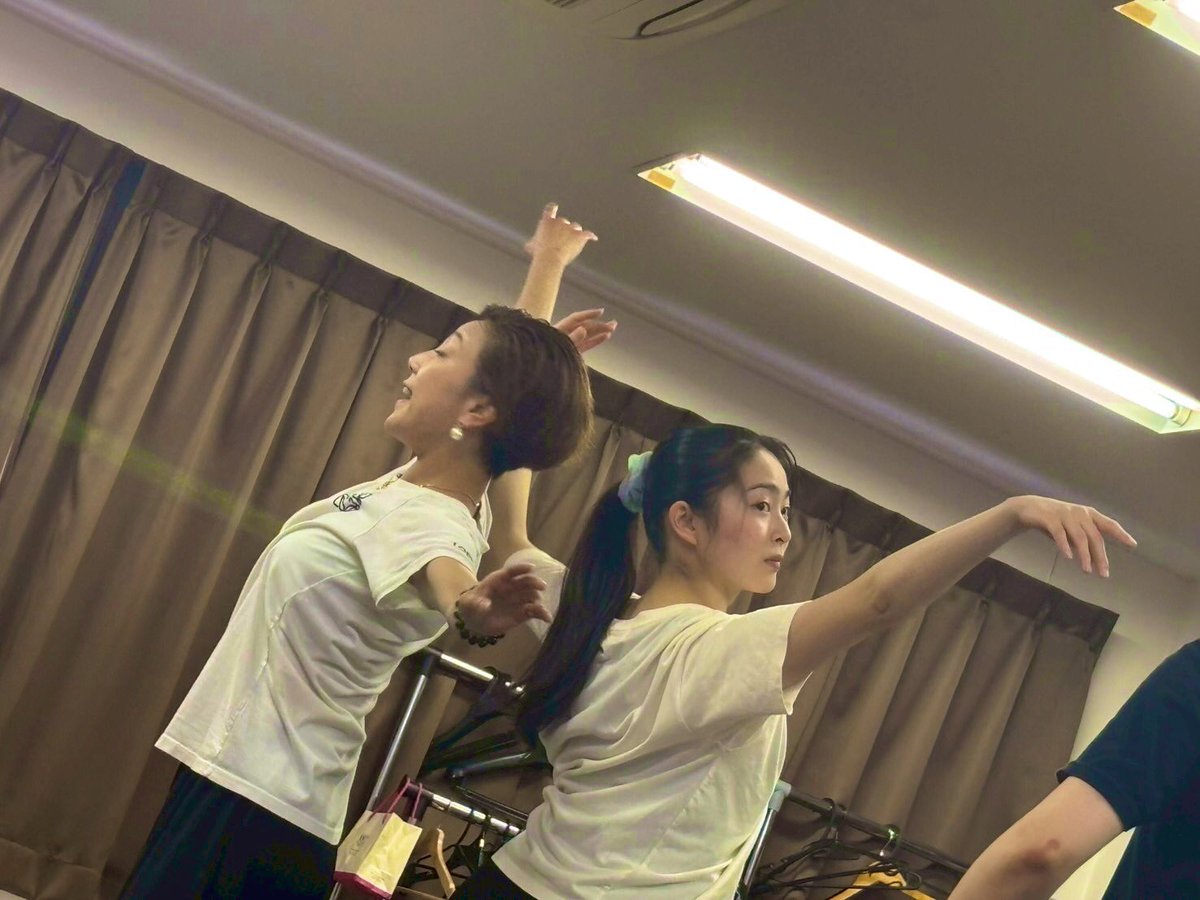 「osakaマーメイド」
稽古全力爆走中‼️

みんな無茶に思える場面も誠心誠意考えてくれます。

共同演出の大石さんの振り付けやアイデアや、それを表す言葉に毎回勉強になります‼️