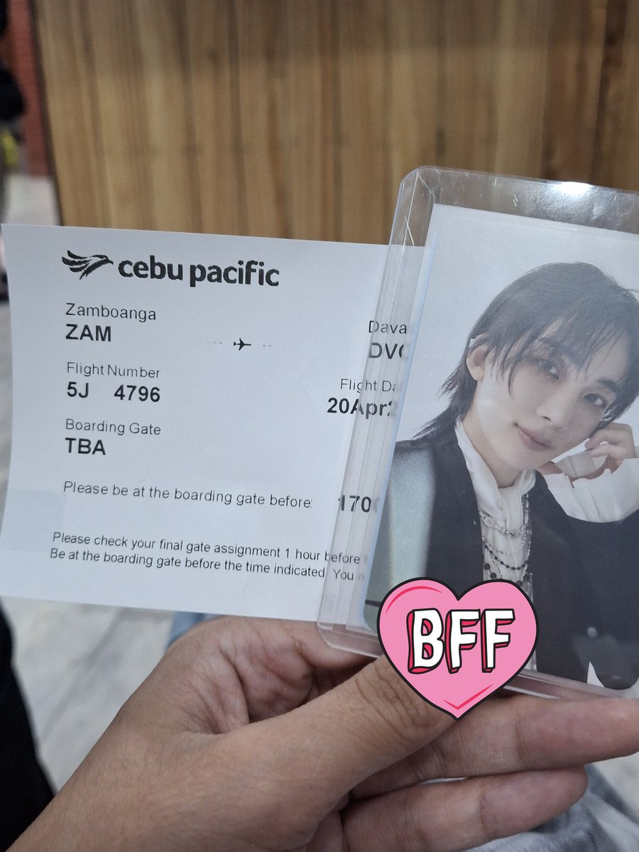 jjongsmi's tweet photo. travel with jeonghan naman! https://t.co/MSE3uIi0jA