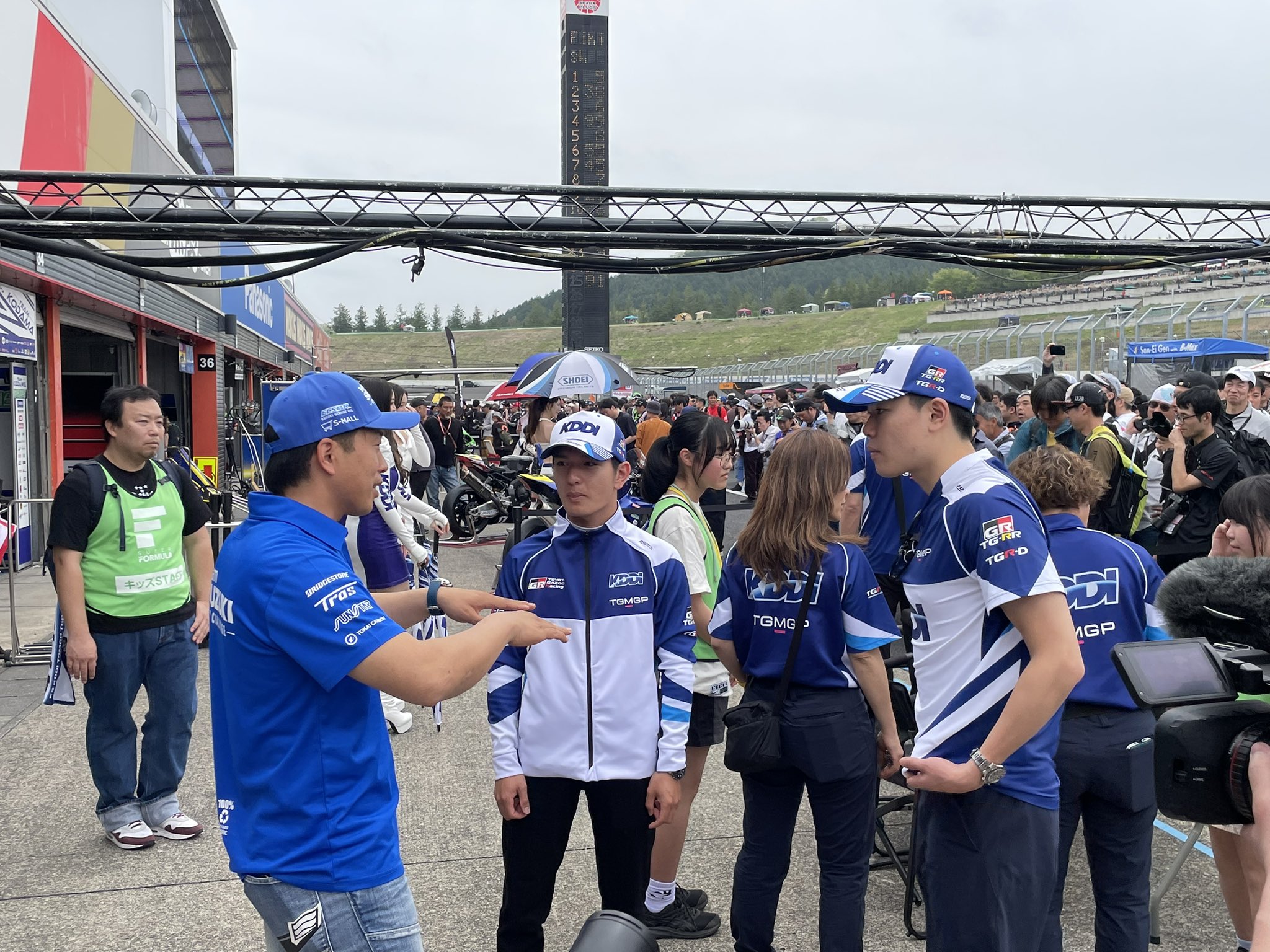 Team SUZUKI CN Challenge チームスズキCNチャレンジ Team SUZUKI CN Challenge チームスズキCNチャレンジ
